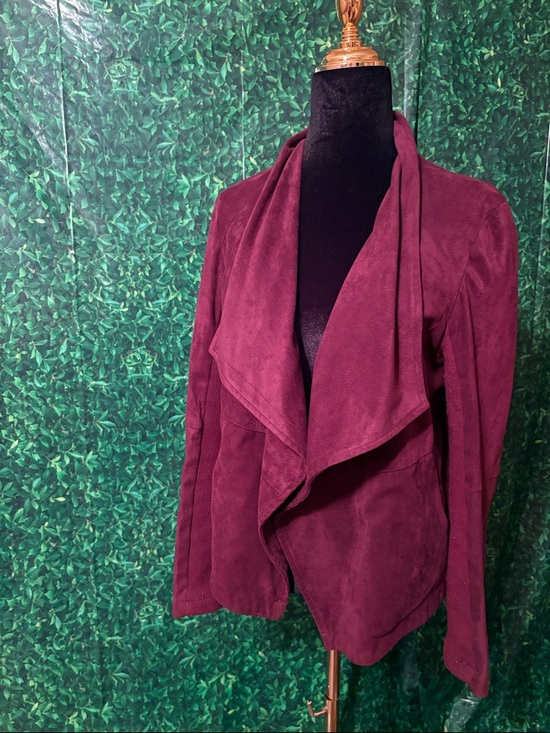 BB Dakota Jackets & Blazers - BB Dakota Suede-Look Draped Open Front Jacket - Burgundy